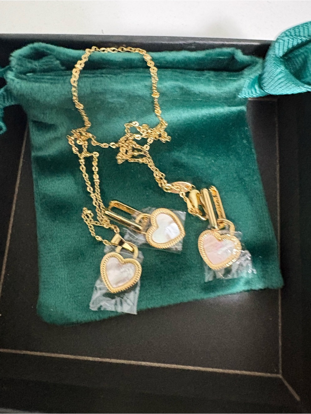 Reversible Necklace & Earring Set - Picture 7 of 11